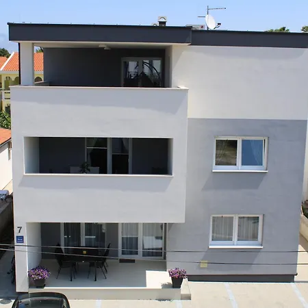 شقة Seven *