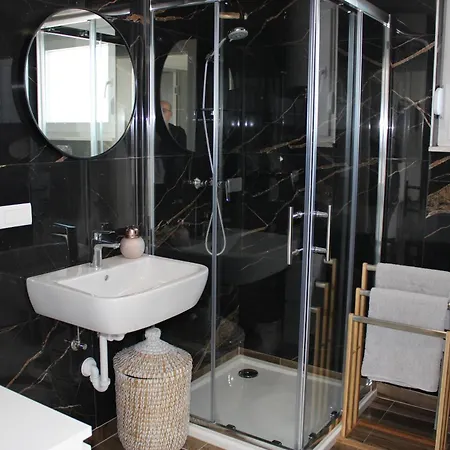 Apartament Seven Vir