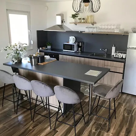 Apartament Seven