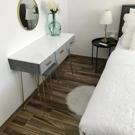 Apartament Seven Vir