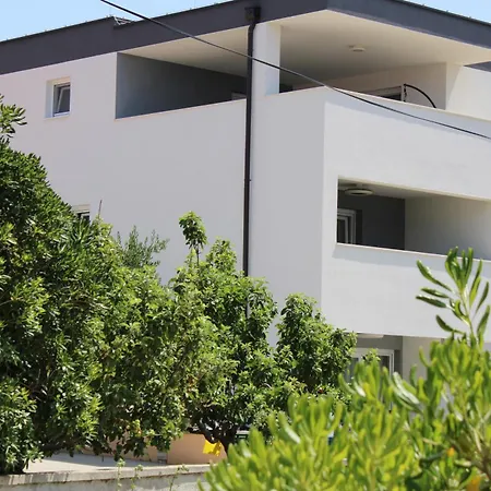 Apartament Seven Vir